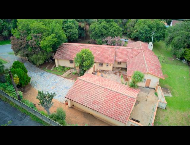 4 BEDROOM HOUSE FOR SALE IN KEW